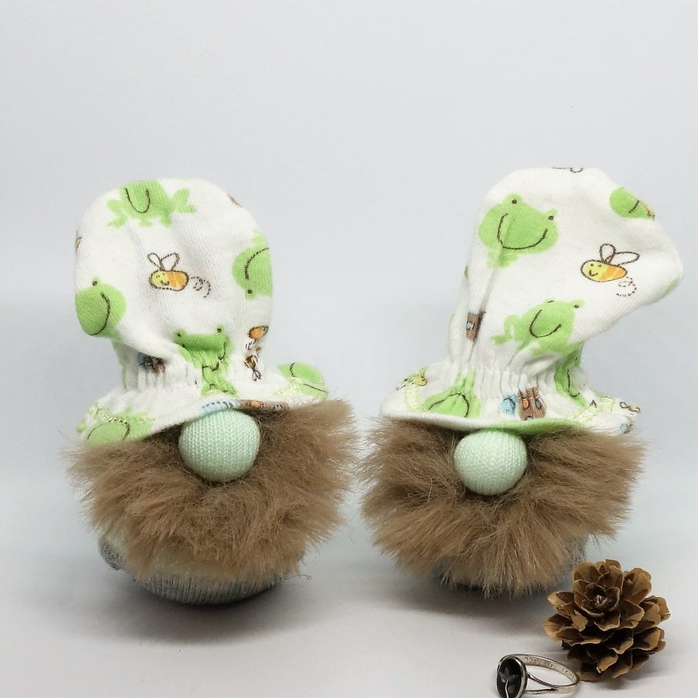 Mini Gnomes Frogs and Bees Baby Mitten Miniature Gnomes Set/2 Stocking Stuffer